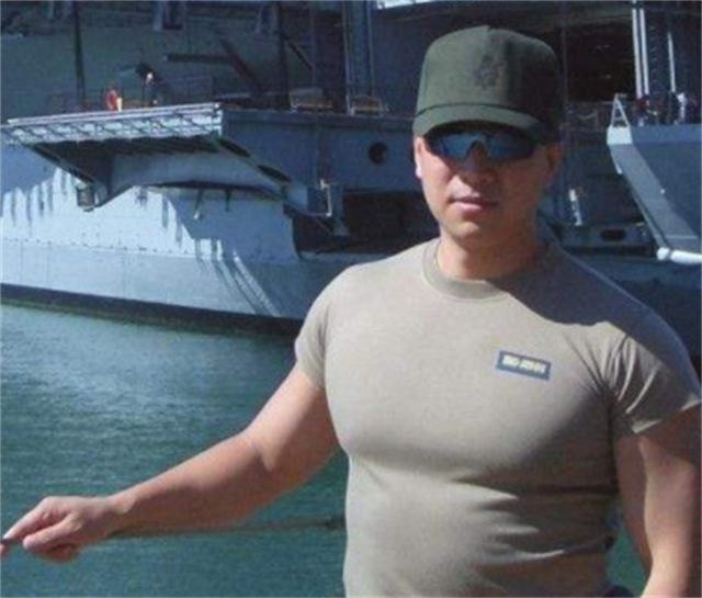 中國第一保鏢李旭：曾貼身保護巴菲特，時薪28萬